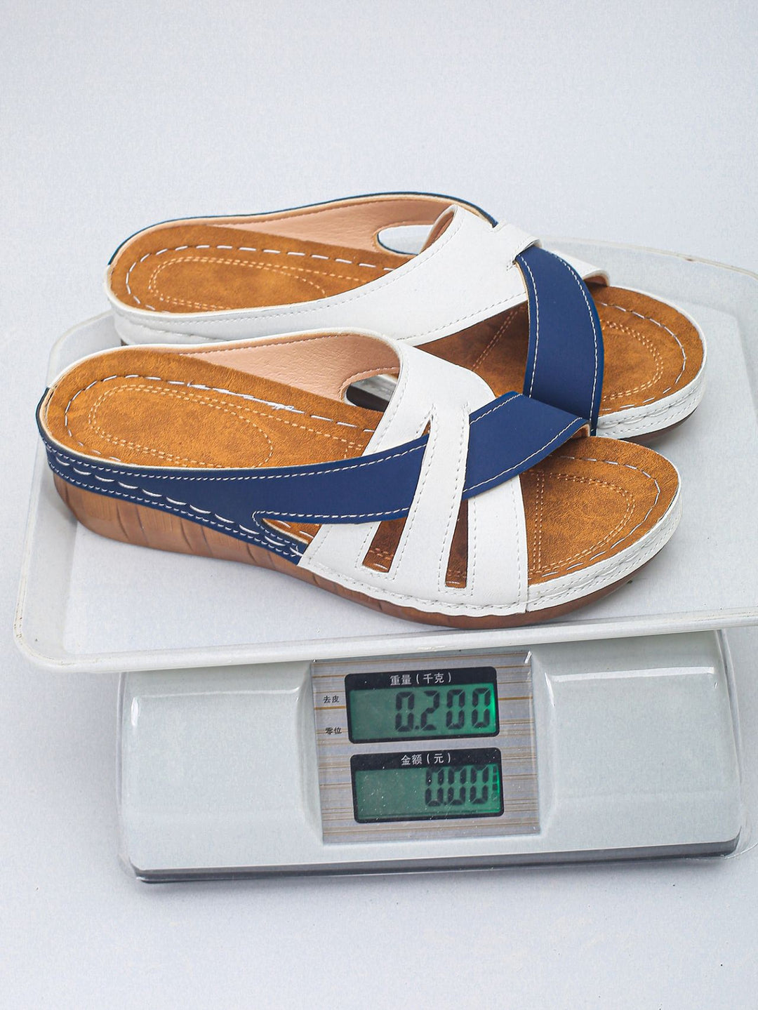 Damen Komfortable Riemensandalen mit anatomischer Fußbettung und modischem Design EB