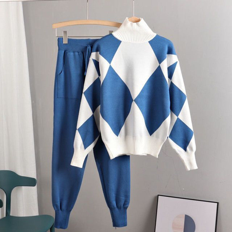 Damen stylisches Freizeitstrickset mit hohem Kragen EB