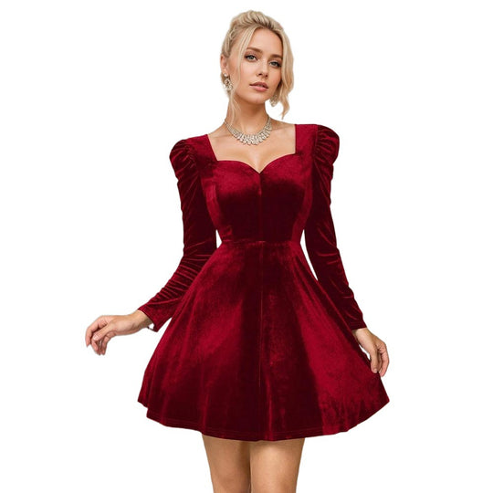 Damen Samt-Kurzkleid mit herzförmigem Dekolleté taillierter Korsagenoptik und voluminösen Puffärmeln Eichborn Berlin
