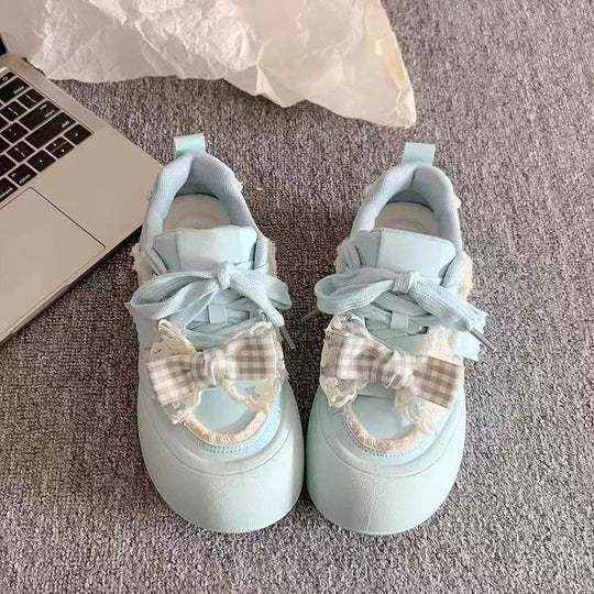 Damen Sneakers mit verspieltem Rüschendesign und hochwertigen Details EB