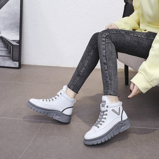 Damen Hohe Winterstiefel mit kuscheligem Innenfutter und robustem Sohlenprofil EB