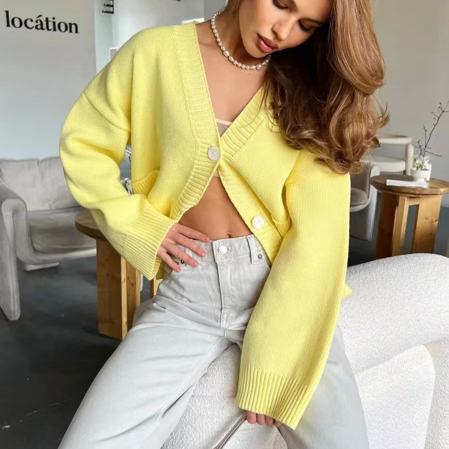 Damen Lässiger Strickcardigan mit gerippten Ärmeln und Rundhalsausschnitt EB