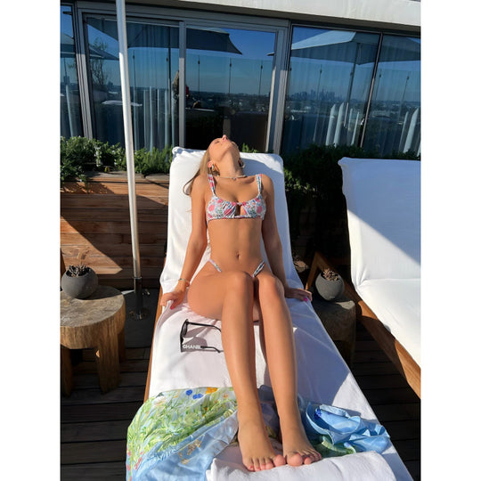 Damen Bikini mit verspieltem Erdbeer-Muster und verstellbaren Trägern EB