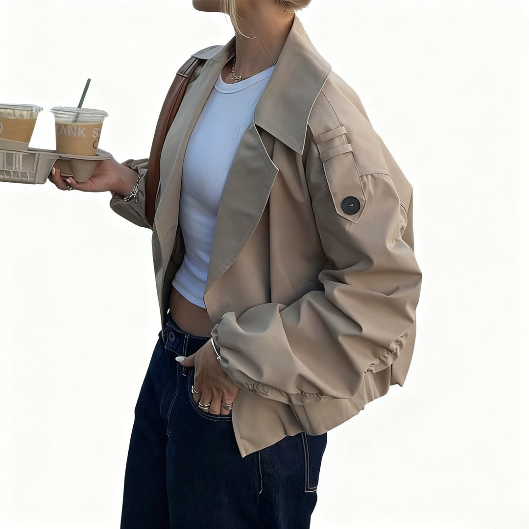 Damen nan verkürzter Trenchcoat mit doppelt geknöpfter Vorderseite, weitem Revers und elastischen Manschetten EB