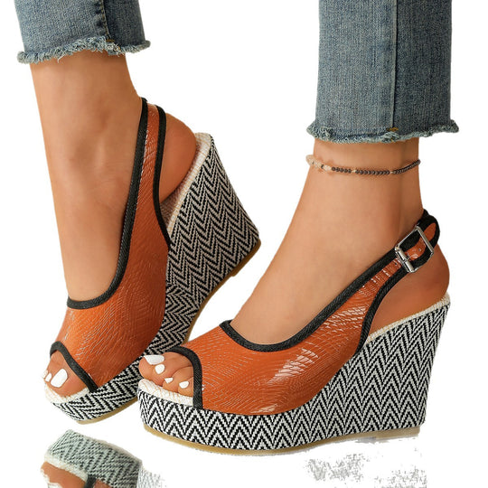 Damen Plateau-Sandalen mit geschlossener Zehenpartie und trendiger Wellenstruktur EB