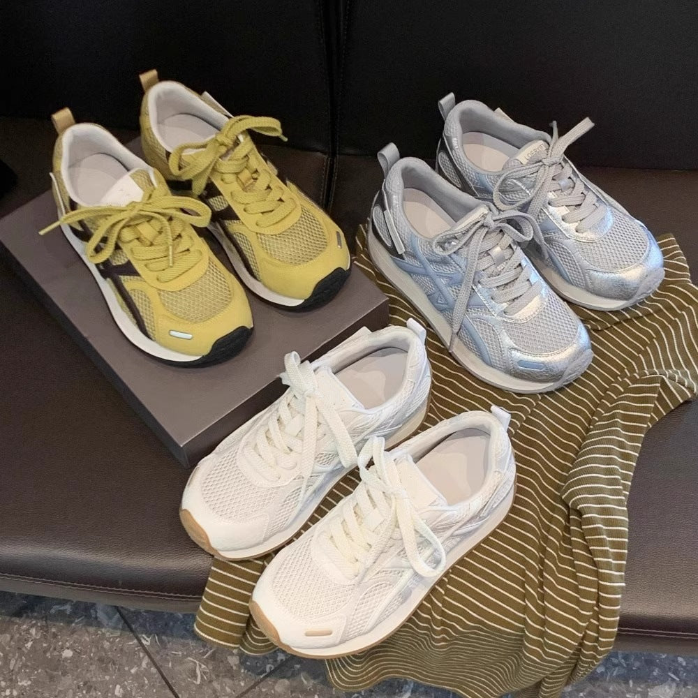 Damen Sportliche Sneaker mit atmungsaktiver Mesh-Oberfläche und stabilisierender Sohle EB