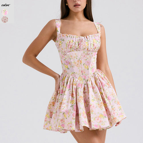Damen Minikleid mit schulterfreien Rüschendetails und verspieltem Blumenmuster EB