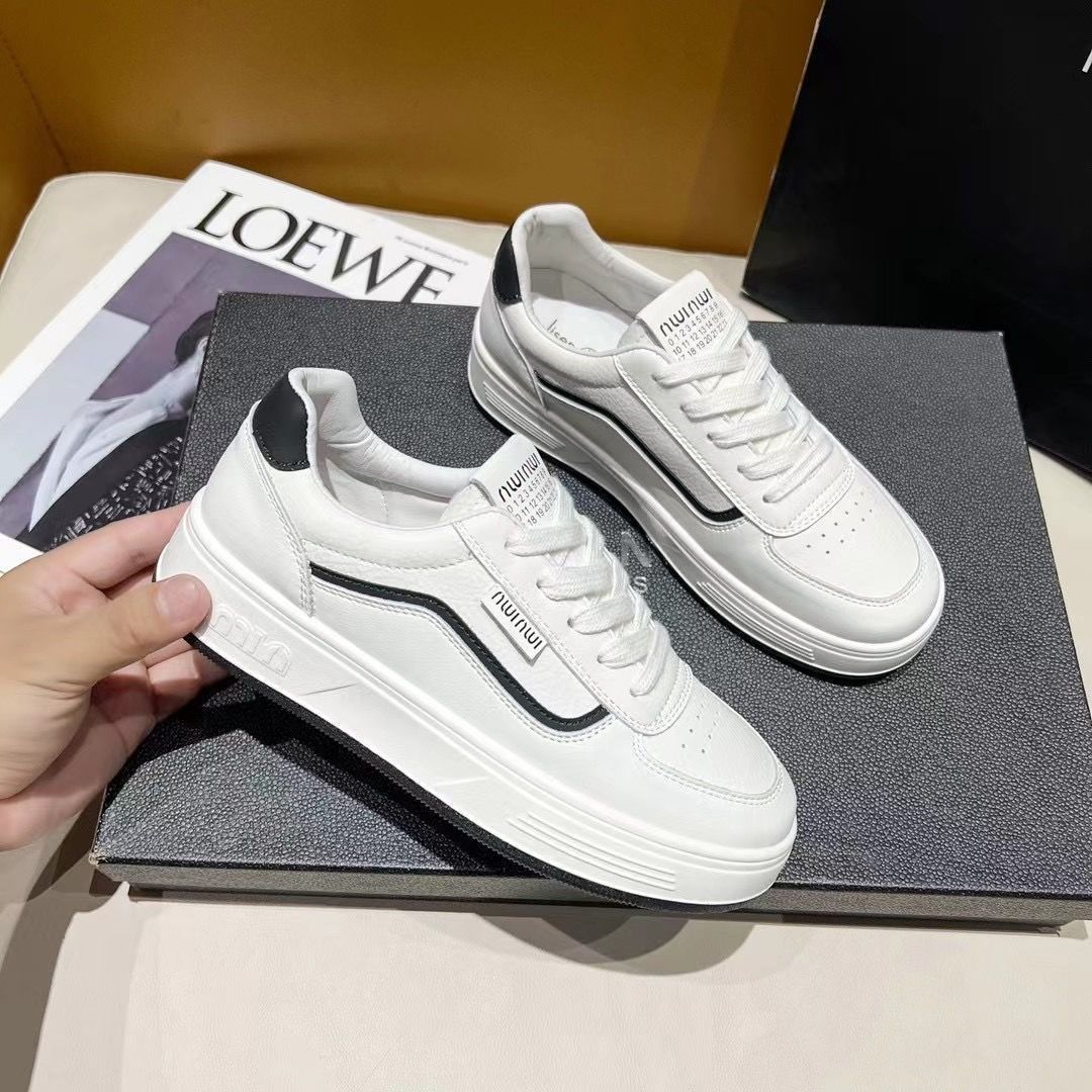 Damen Sneakers im trendigen High-Top Design mit strapazierfähigem Obermaterial und komfortabler Dämpfung EB