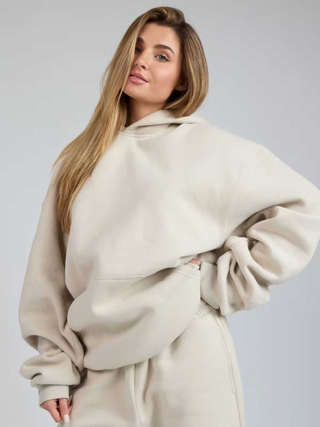 Damen lässiger Kapuzenpullover mit weitem Schnitt und Kängurutasche EB