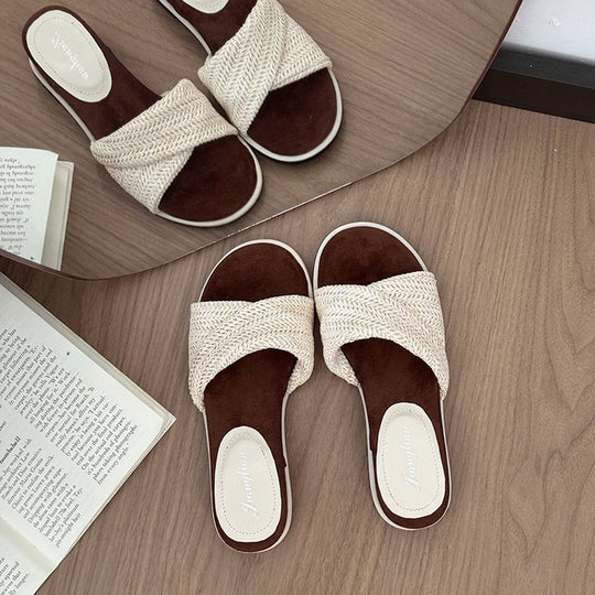 Damen flache Riemchen-Pantoletten mit raffiniertem Textil-Design und komfortabler Sohle EB
