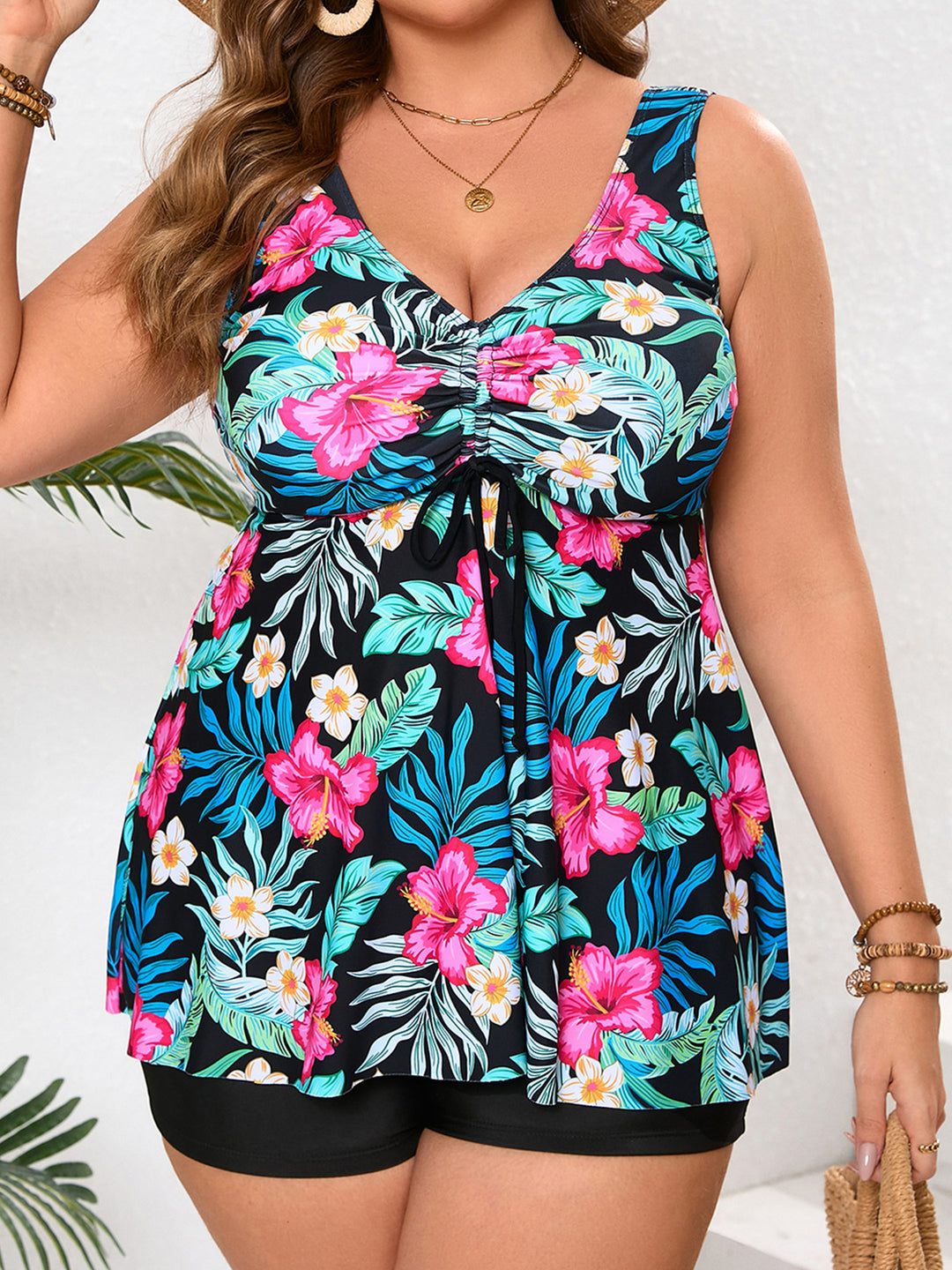 Damen Tankini mit floralem Wickeldesign und eingearbeitetem Shorts EB