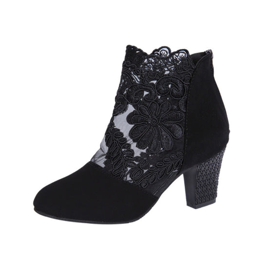 Damen Trendige Ankle Boots mit eleganter Spitzen- und Textilapplikation EB
