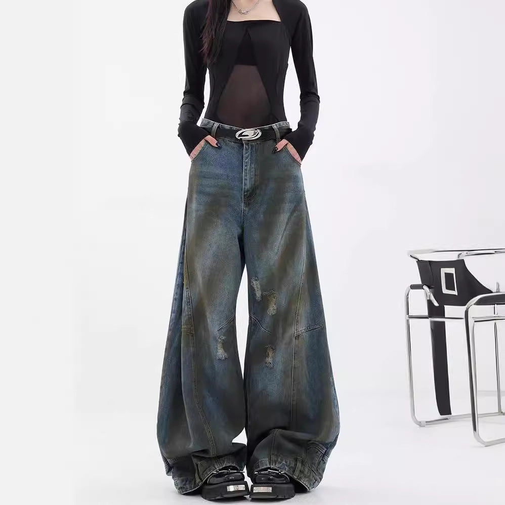 Damen Extrem weit geschnittene Jeans mit modischen Distressed-Details EB