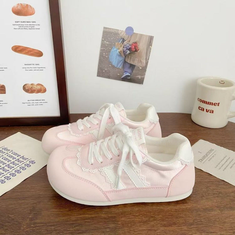Damen Sneakers mit verspieltem Spitzendetail und atmungsaktiver Obermaterialstruktur EB