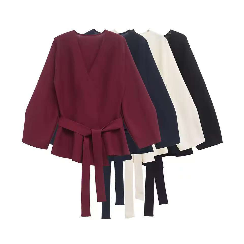 Damen Taillierte Bluse mit Wickelgürtel und Schößchen EB