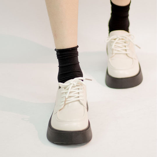 Damen Schnürschuhe mit modischem Plateau und edlem Obermaterial EB
