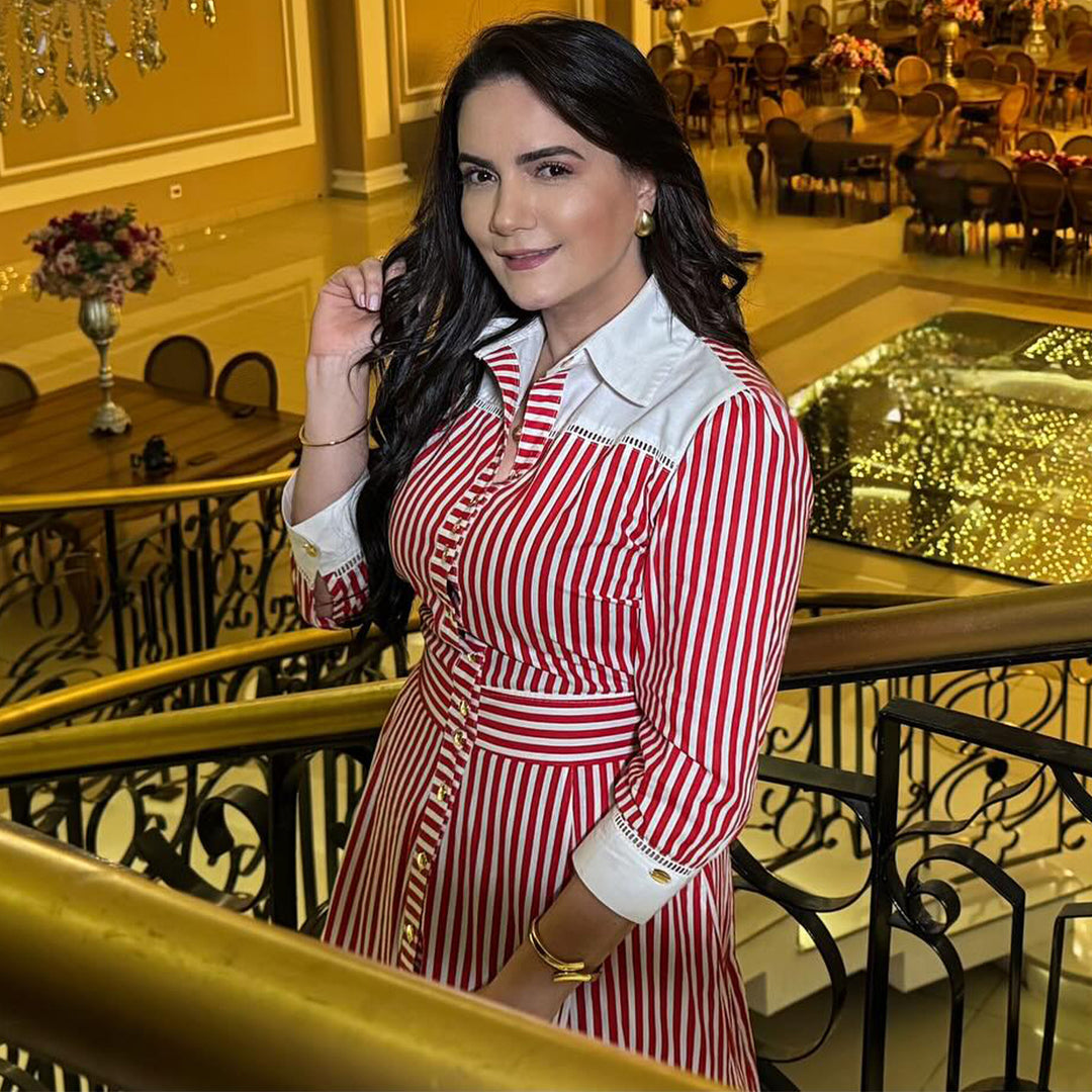 Damen Maxikleid mit eleganten Streifen und Hemdblusenkragen EB