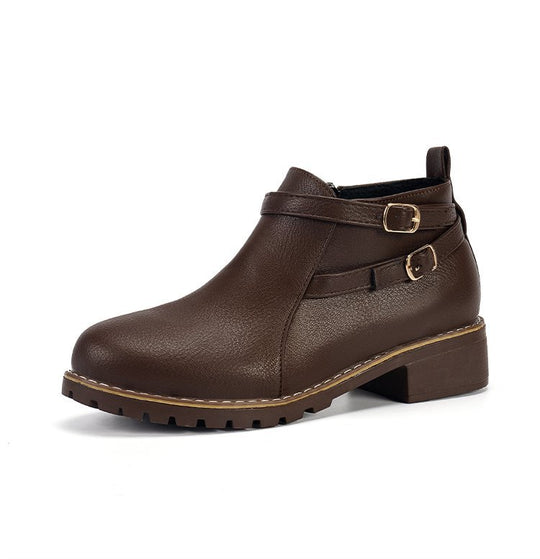 Damen nan Stiefelette mit doppelten Zierriemen, profilierter Traktorsohle und niedrigem Blockabsatz EB