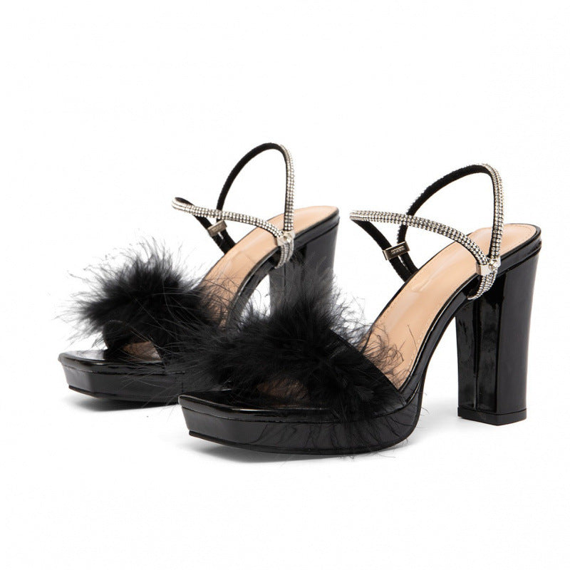 Damen Glamouröse Plateau-Sandaletten mit zarten Federn und eleganten Strassakzenten EB