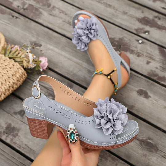 Damen elegante Sandalen mit floralem Dekor und Blockabsatz EB