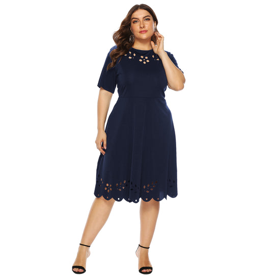 Damen elegantes Kleid mit durchbrochenem Kragen und wellenförmigem Saum EB