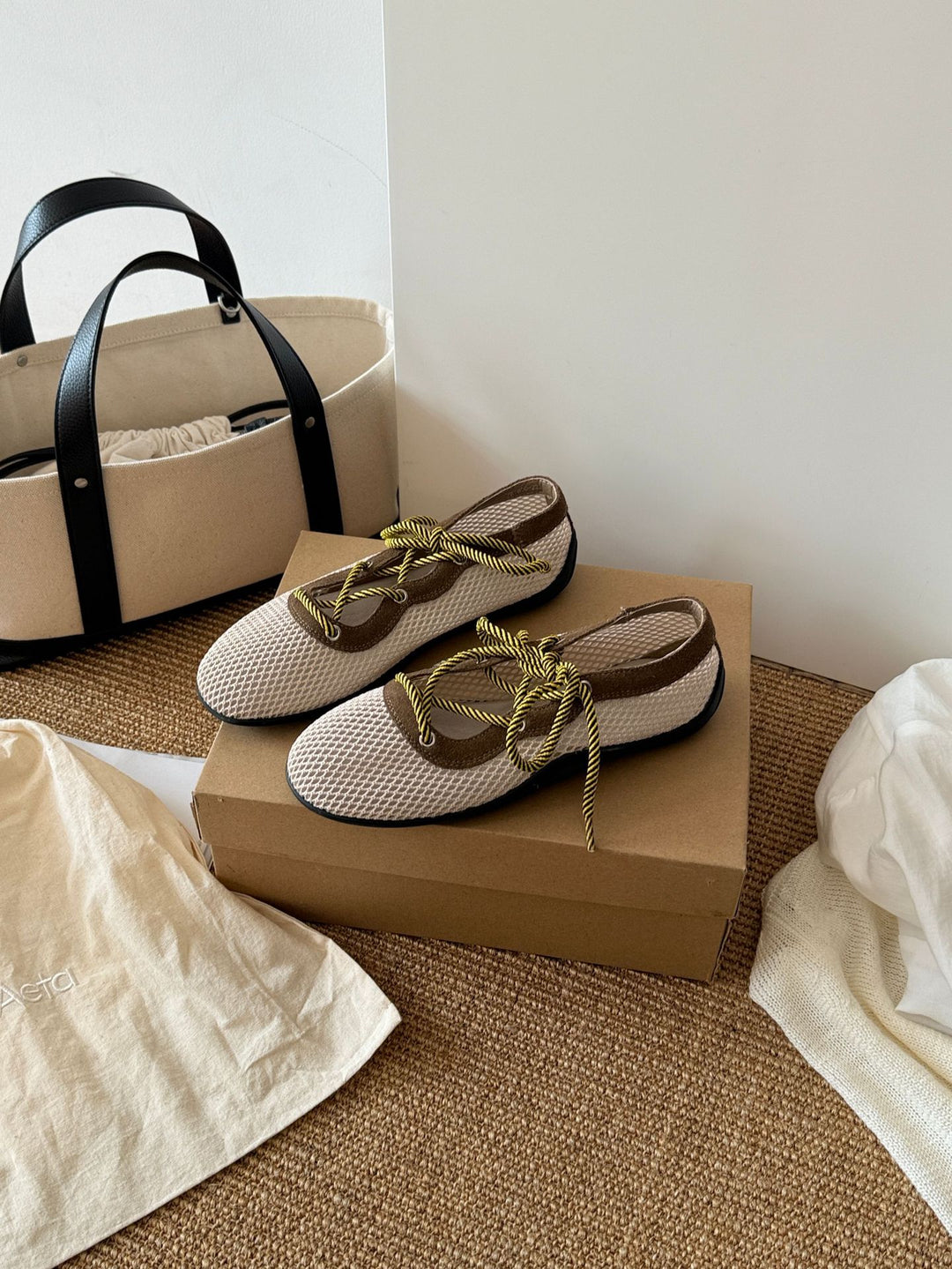Damen Atmungsaktive Sport-Sneaker mit elastischen Schnürsenkeln und rutschfester Sohle EB
