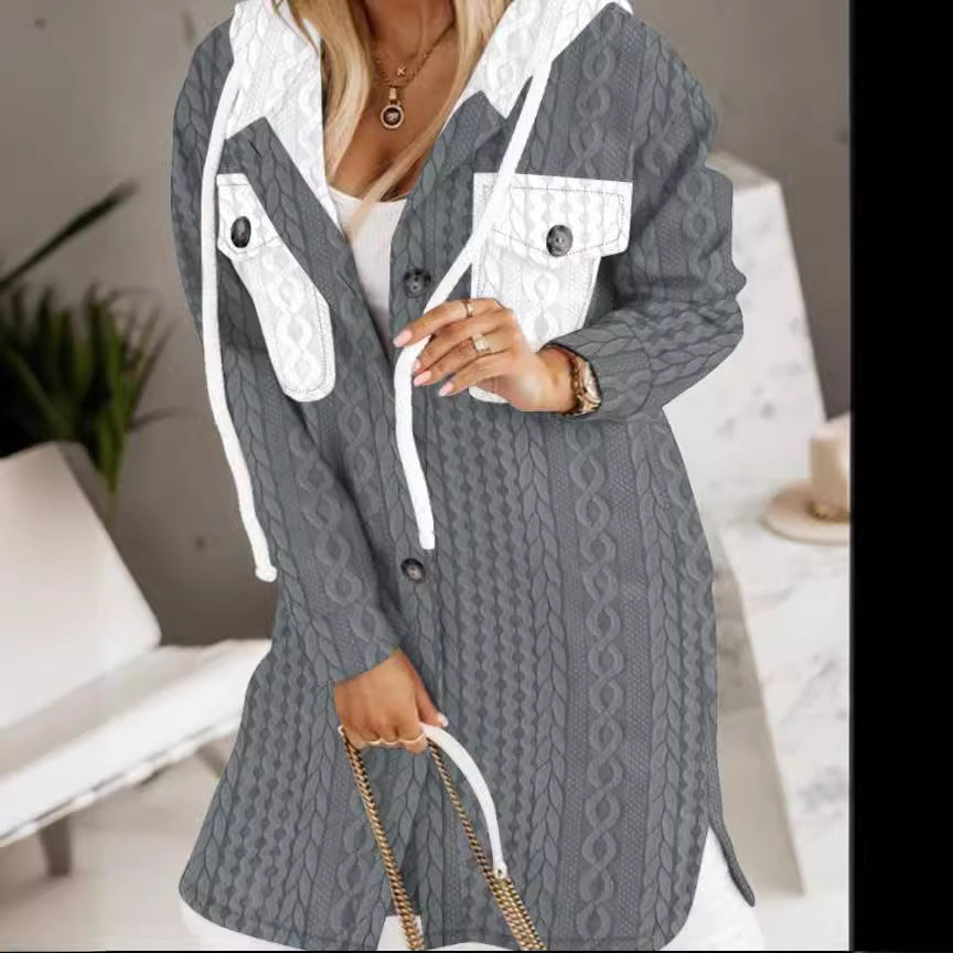 Damen Longline-Strickmantel mit Kapuze, Zierknöpfen und Kontrasttaschen EB
