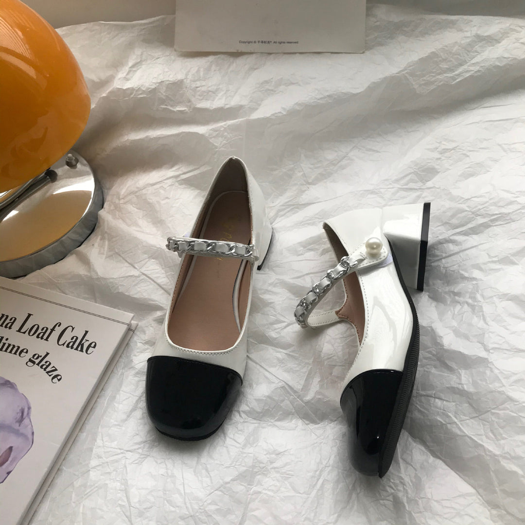 Damen Mary Jane Schuhe mit eleganter Rüschenverzierung und metallischem Akzent EB