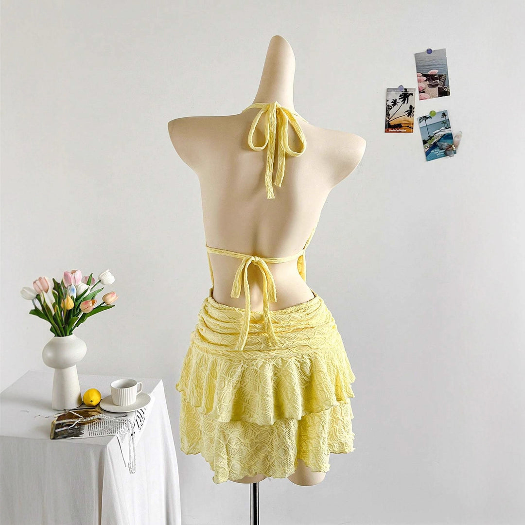 Damen Minikleid mit raffiniertem Wickel-Ausschnitt und dekorativen Rüschen EB
