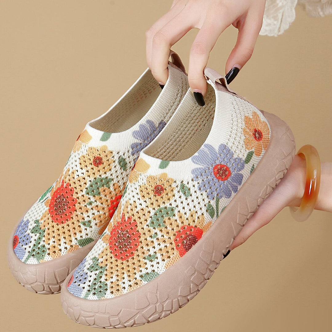 Damen Komfortable Slip-On Freizeitschuhe mit floralem Muster EB
