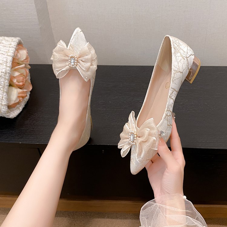 Damen elegante spitze Ballerinas mit floraler Applikation EB