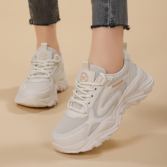 Damen nan voluminöser Plateau-Lifestyle-Sneaker mit Mesh- und Kunstledermix, gepolsterter Ferse und profiliertem Dämpfungssockel EB