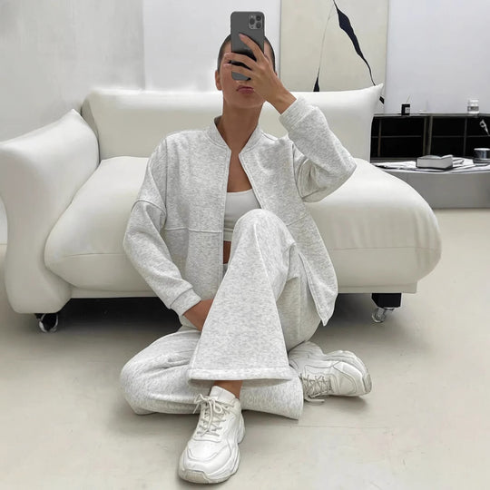 Damen lässiges Zip-Lounge-Set mit Stehkragen und weitem Highwaist-Joggpant Eichborn Berlin