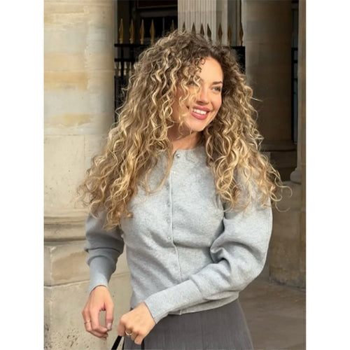 Damen modische Strickjacke mit plissierten Ärmeln und Knopfdetails EB