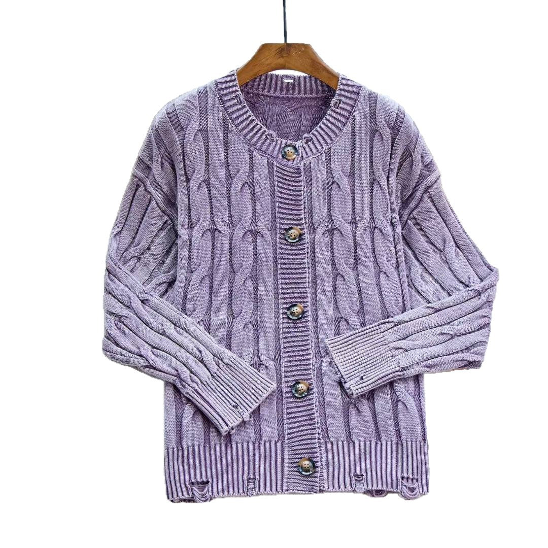 Damen Strickjacke mit Zopfmuster und eleganten Knopfdetails EB