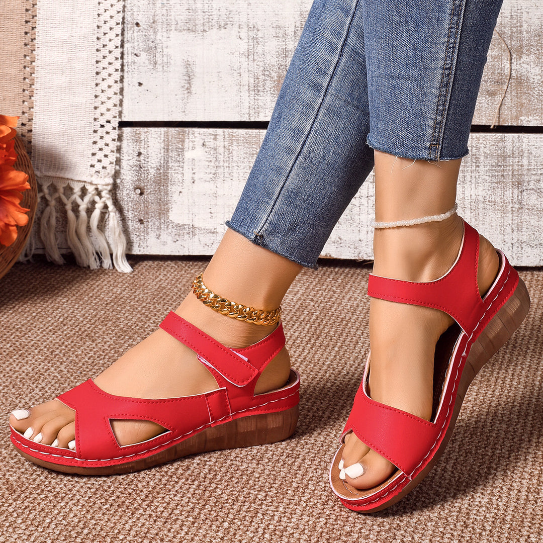 Damen lässige Riemchensandalen mit modischem Cut-Out-Design und komfortablem Fußbett EB
