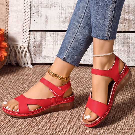 Damen lässige Riemchensandalen mit modischem Cut-Out-Design und komfortablem Fußbett EB