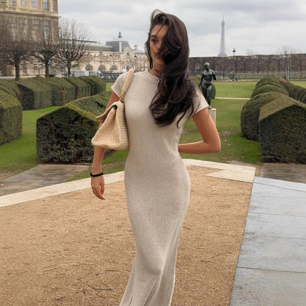 Damen elegantes Maxikleid mit fein strukturiertem Material und modernen Details EB