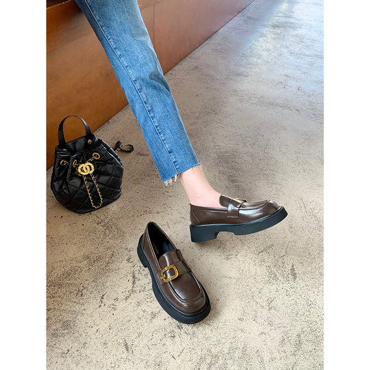 Damen Elegante Loafers mit stabiler Sohle und goldfarbener Schnallenakzent EB