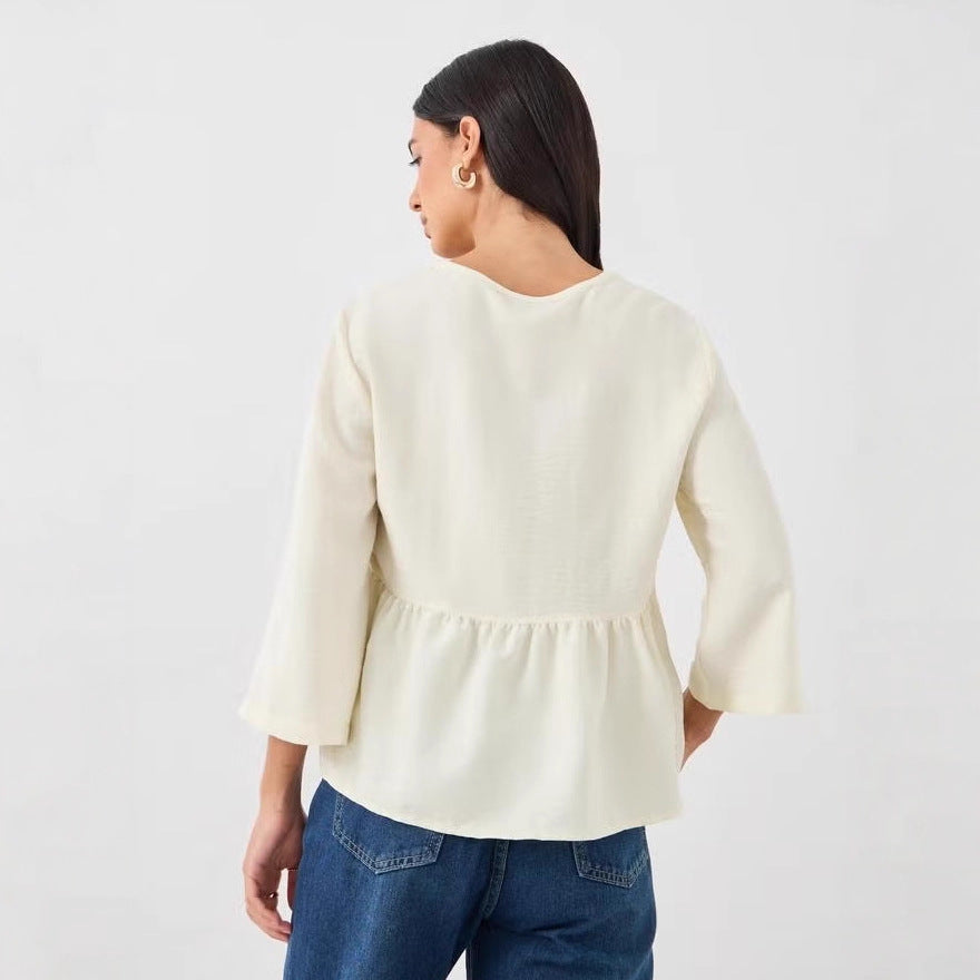 Damen Lockeres V‑Ausschnitt Blusentop mit Stickdetail und Empire‑Raffung EB