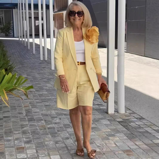 Damen Modisches Blazer-Shorts-Set mit doppelter Knopfleiste und eleganter Passform EB