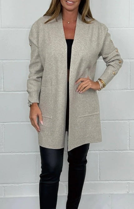 Damen Elegante Strickjacke mit Knopfdetails und Taschen EB