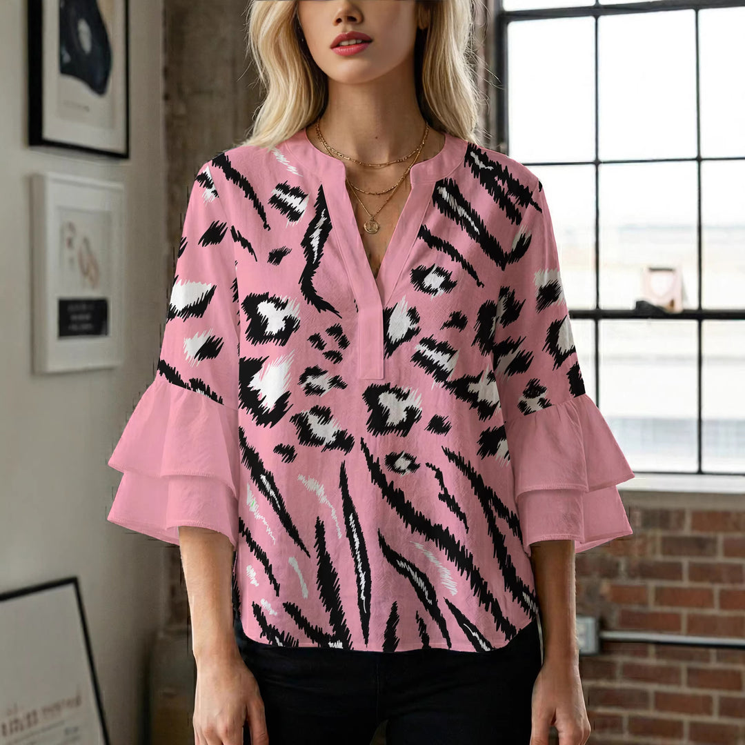 Damen Bluse mit Rüschendetails und auffälligem Animal-Print EB