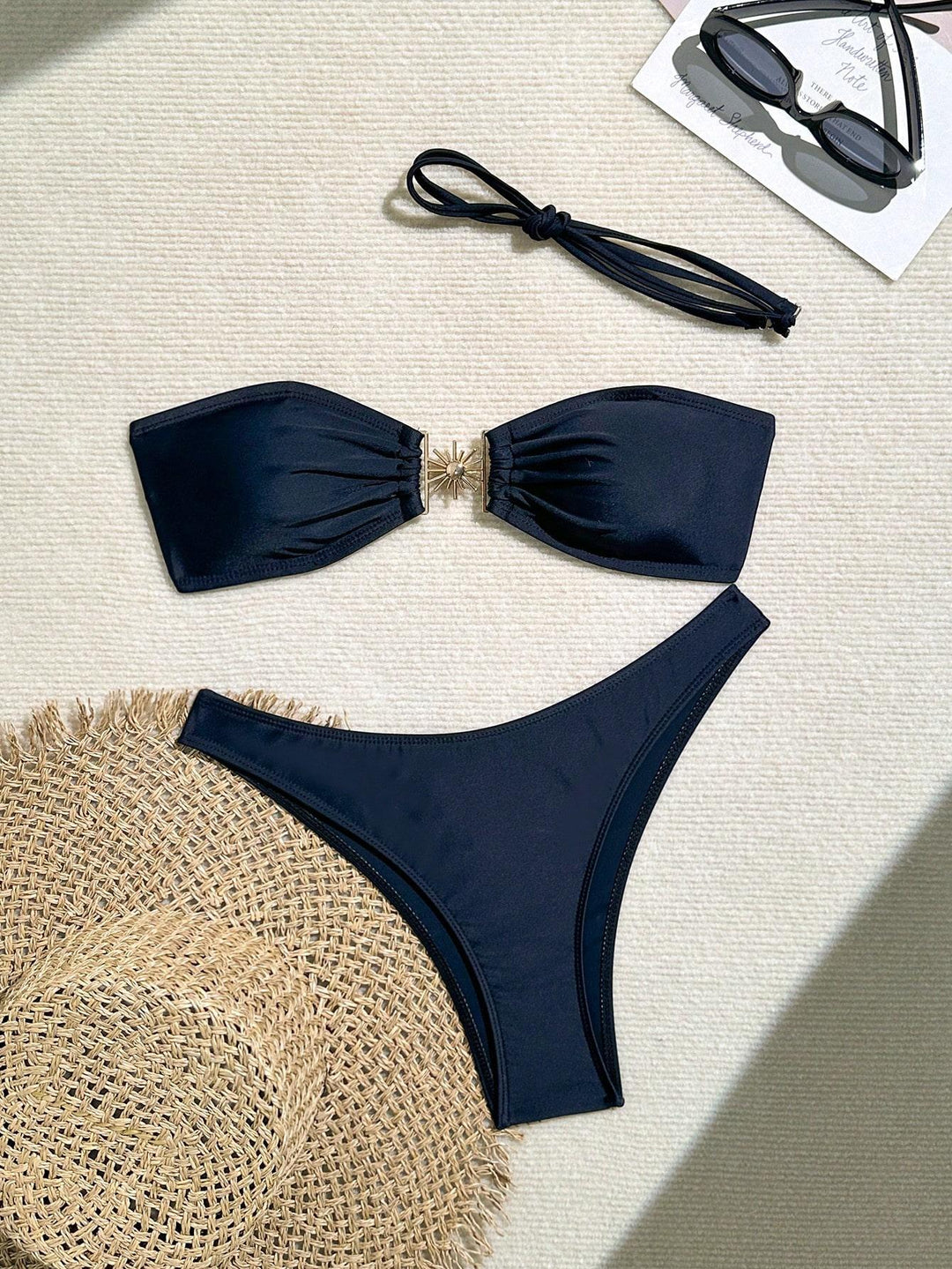 Damen Bandeau-Bikini mit dekorativem Schmuckdetail EB