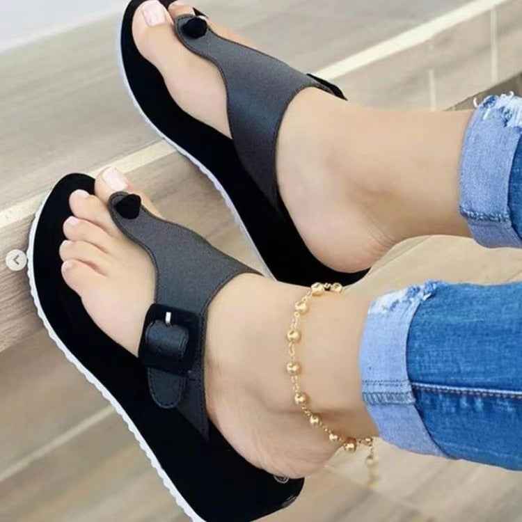 Damen Komfortable Wedge-Pantoletten mit dekorativem Schnallen-Detail EB