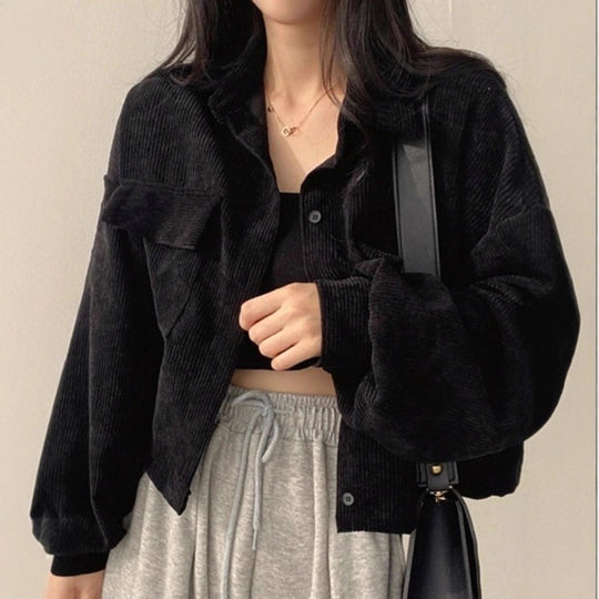 Damen Kurzgeschnittene Cordjacke mit Oversize-Ärmeln und Brusttaschen EB