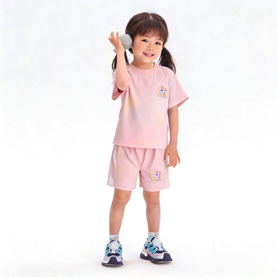 Damen nan atmungsaktives Kinder Sportset mit kurzarm Shirt und elastischer Bundshorts R&B