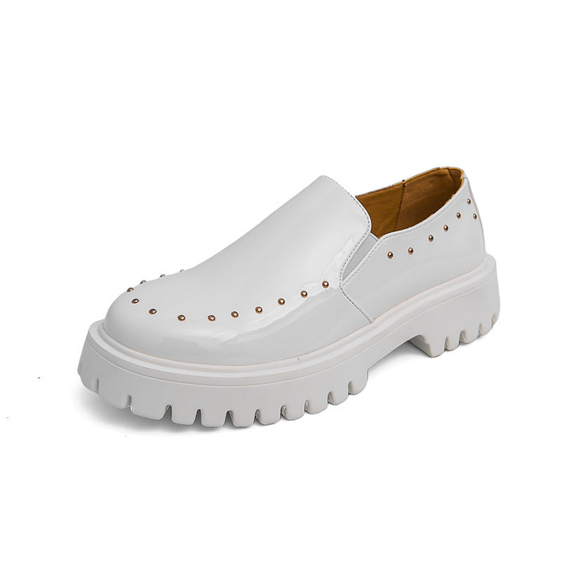 Damen Plateau-Brogue Derby mit markanter Profilsohle und Lacklederoptik EB