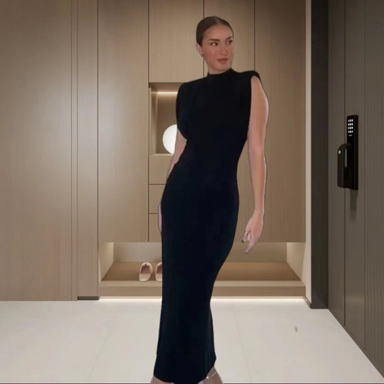 Damen Figurbetontes Maxikleid mit asymmetrischem Design und elegantem Halsschmuck EB