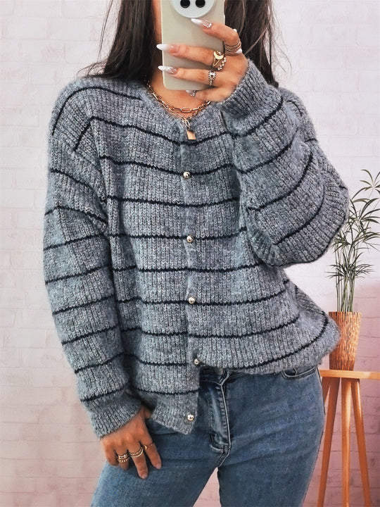 Damen gemütliche Strickjacke mit elegantem Streifenmuster und schimmernden Knöpfen EB